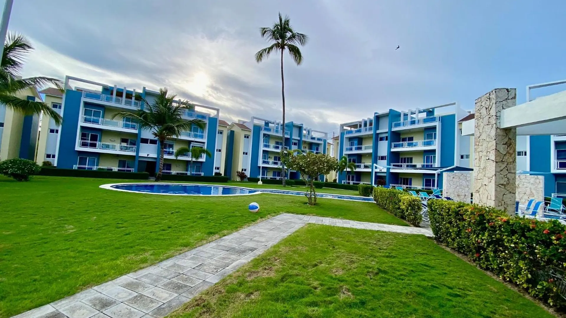 Apartamento Tipo Hotel Wifi - Estacionamiento Punta Cana Apartment